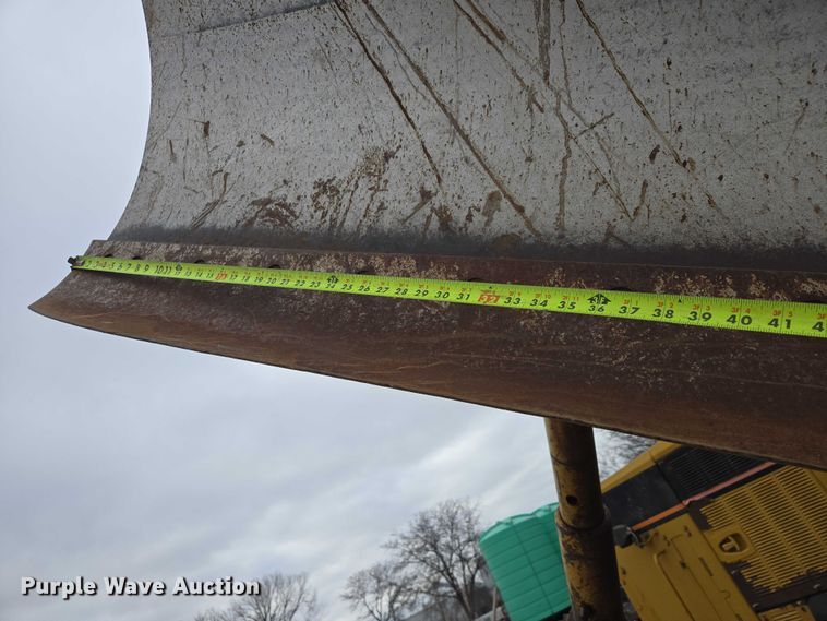 image for item EB1301 2005 Caterpillar 140H VHP Plus motor grader