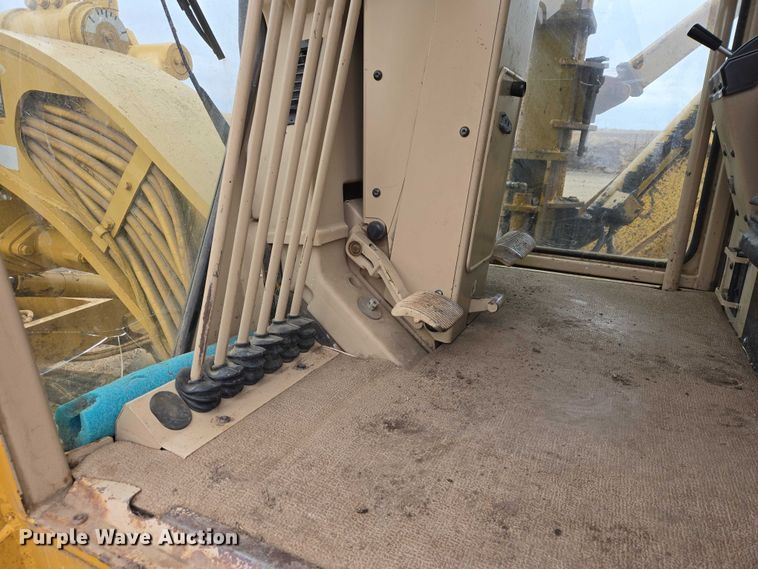 image for item EB1301 2005 Caterpillar 140H VHP Plus motor grader