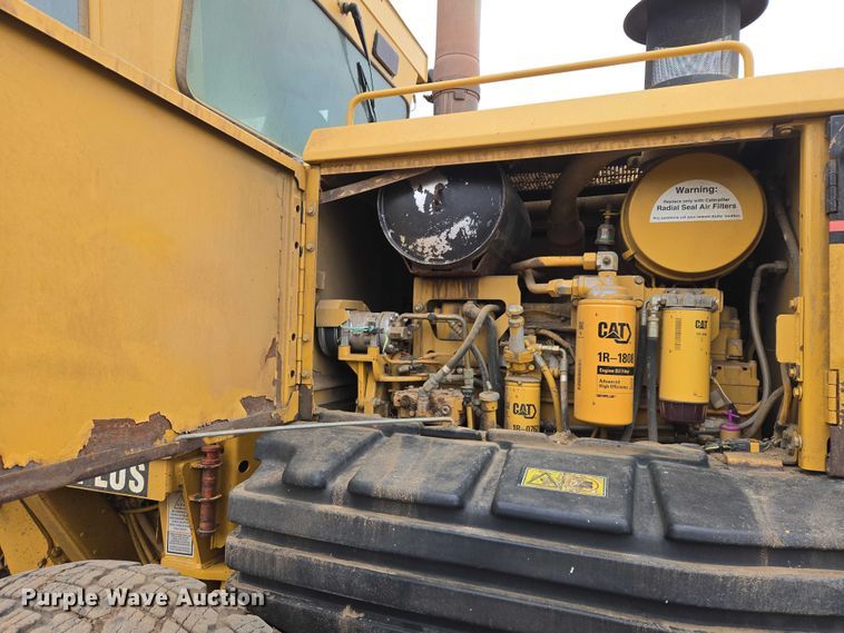 image for item EB1301 2005 Caterpillar 140H VHP Plus motor grader