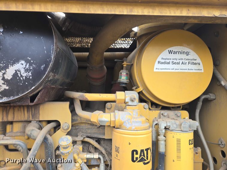 image for item EB1301 2005 Caterpillar 140H VHP Plus motor grader
