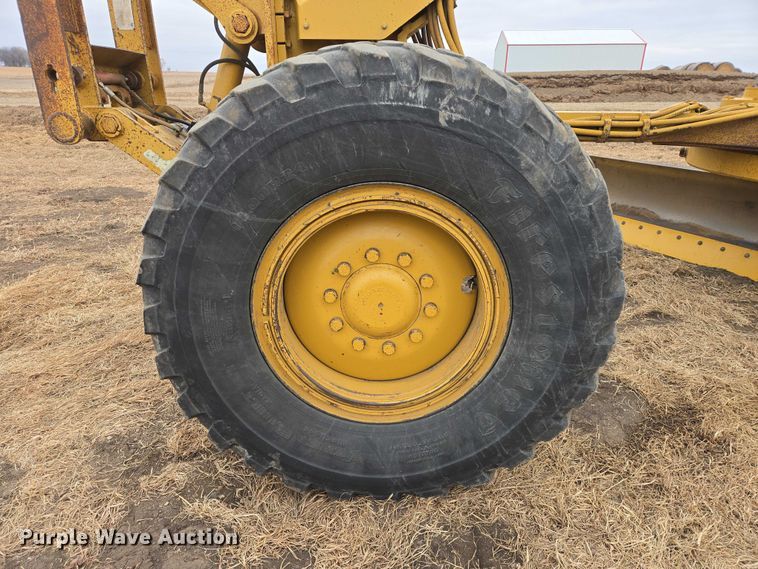 image for item EB1301 2005 Caterpillar 140H VHP Plus motor grader