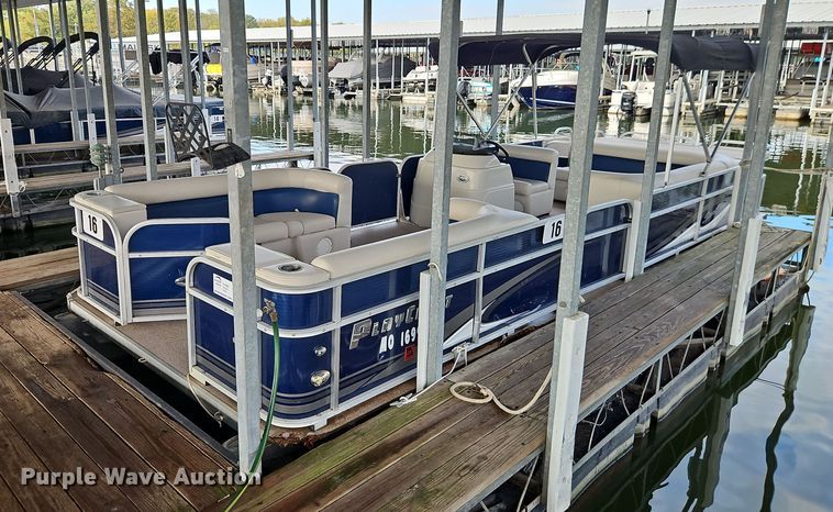 image for item EB8382 2020 Playcraft Sport 2400 pontoon boat