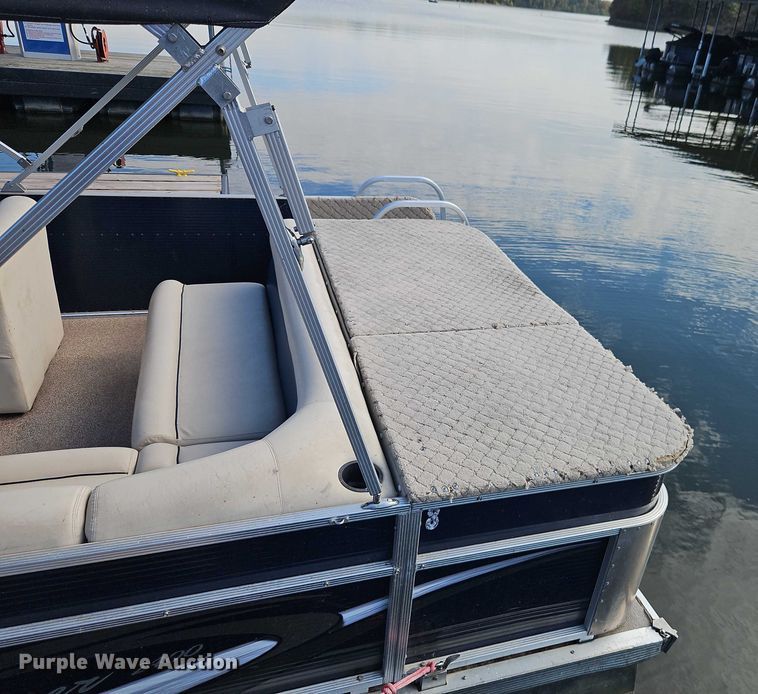 image for item EB8385 2018 Playcraft Clipper 2400 pontoon boat