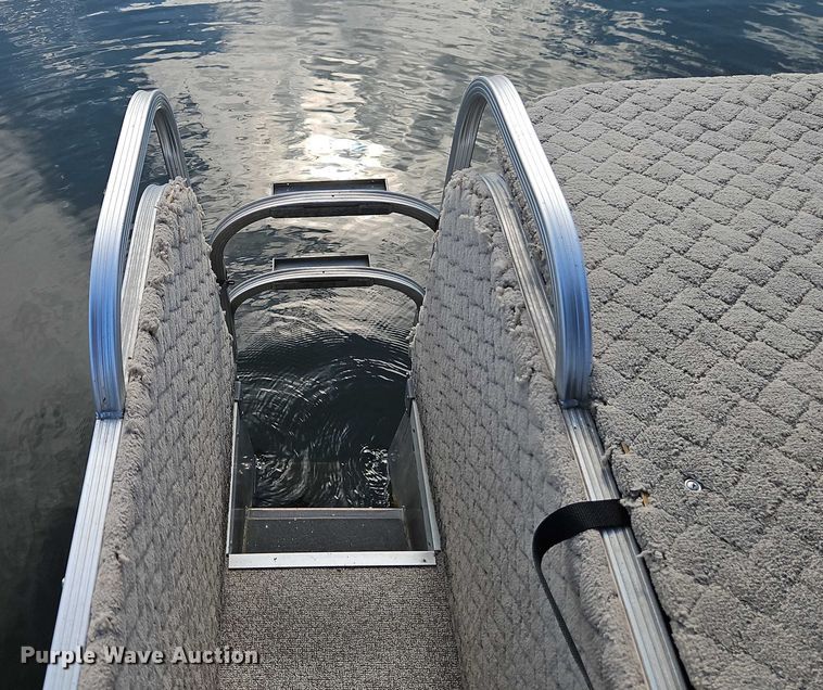 image for item EB8385 2018 Playcraft Clipper 2400 pontoon boat