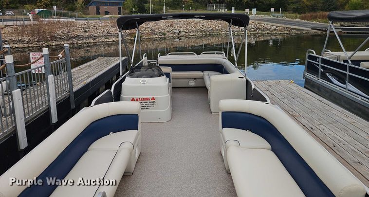 image for item EB8386 2018 Playcraft Clipper 2400 pontoon boat