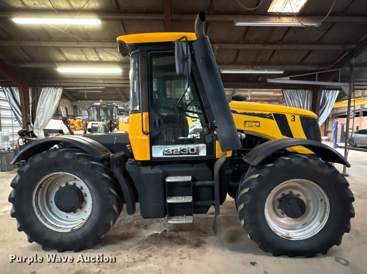 image for item EF6311 JCB Fastrac 3230 4WD tractor