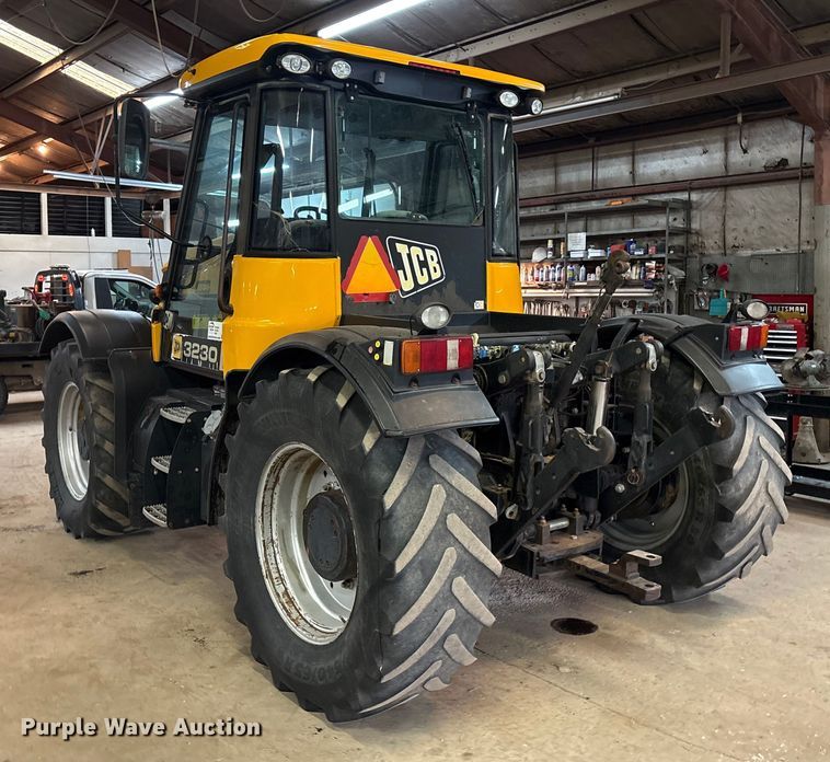 image for item EF6311 JCB Fastrac 3230 4WD tractor