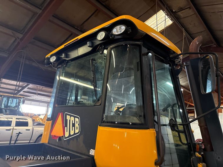 image for item EF6311 JCB Fastrac 3230 4WD tractor