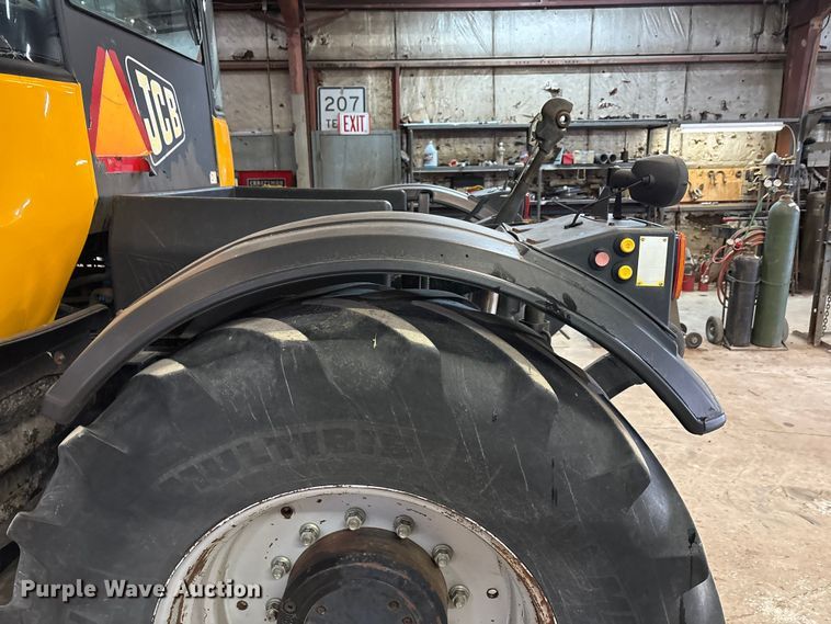 image for item EF6311 JCB Fastrac 3230 4WD tractor