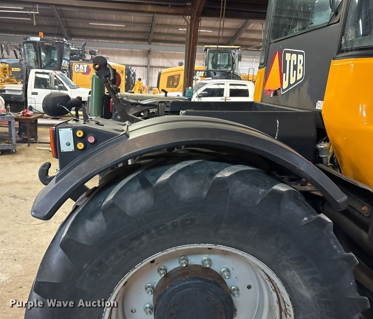 image for item EF6311 JCB Fastrac 3230 4WD tractor