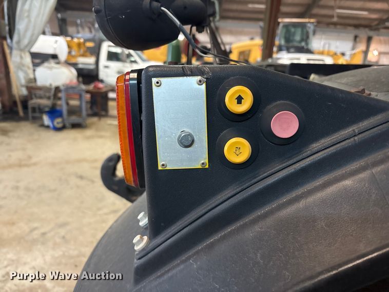 image for item EF6311 JCB Fastrac 3230 4WD tractor