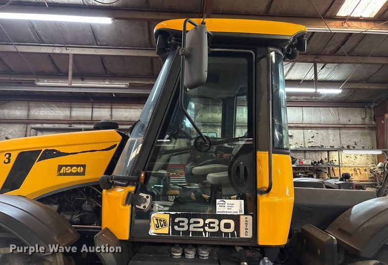image for item EF6311 JCB Fastrac 3230 4WD tractor