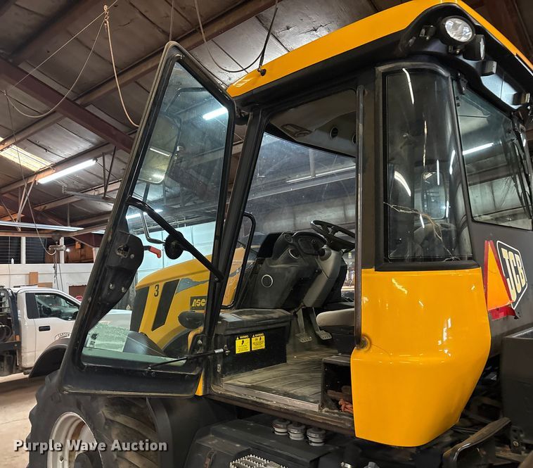 image for item EF6311 JCB Fastrac 3230 4WD tractor
