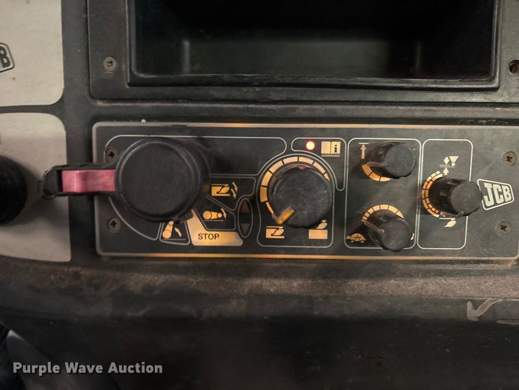 image for item EF6311 JCB Fastrac 3230 4WD tractor