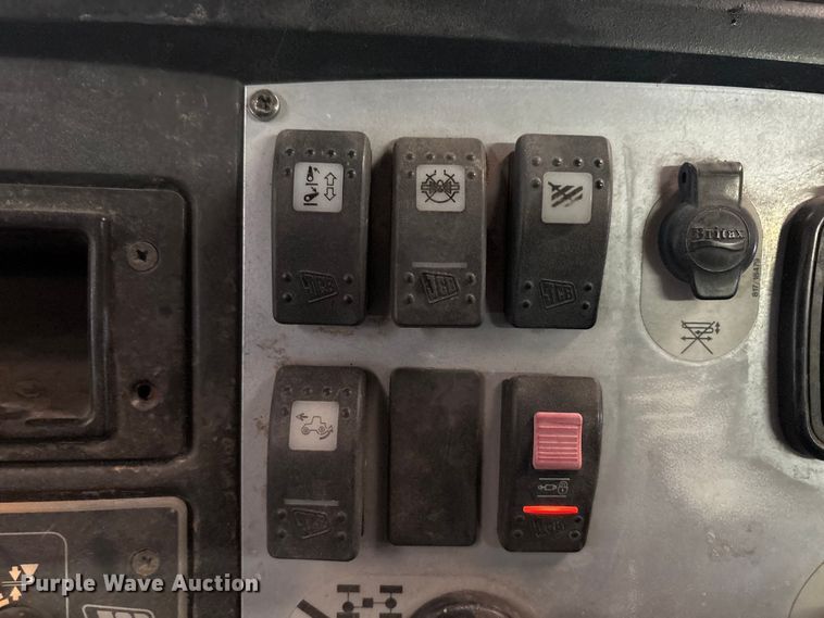 image for item EF6311 JCB Fastrac 3230 4WD tractor