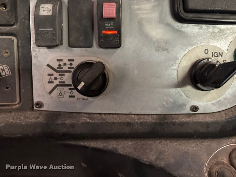 image for item EF6311 JCB Fastrac 3230 4WD tractor