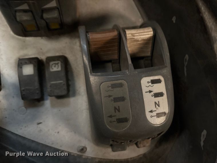 image for item EF6311 JCB Fastrac 3230 4WD tractor