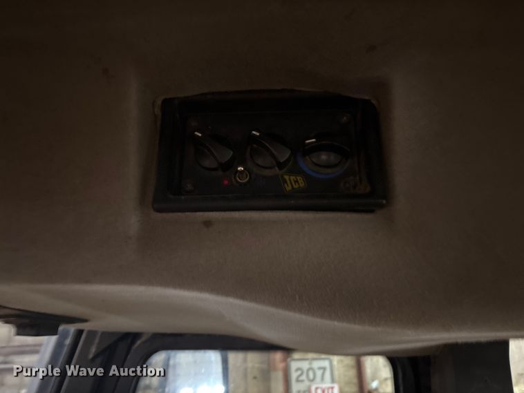 image for item EF6311 JCB Fastrac 3230 4WD tractor