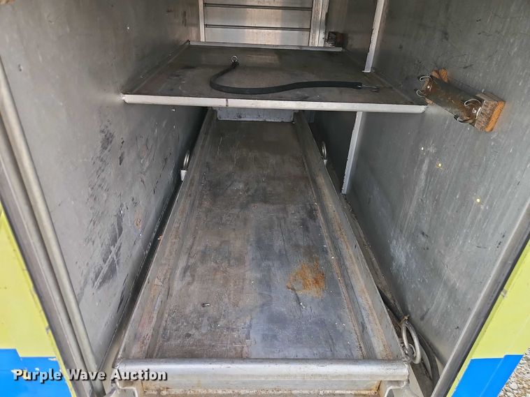 image for item EO4982 Landoll utility bed