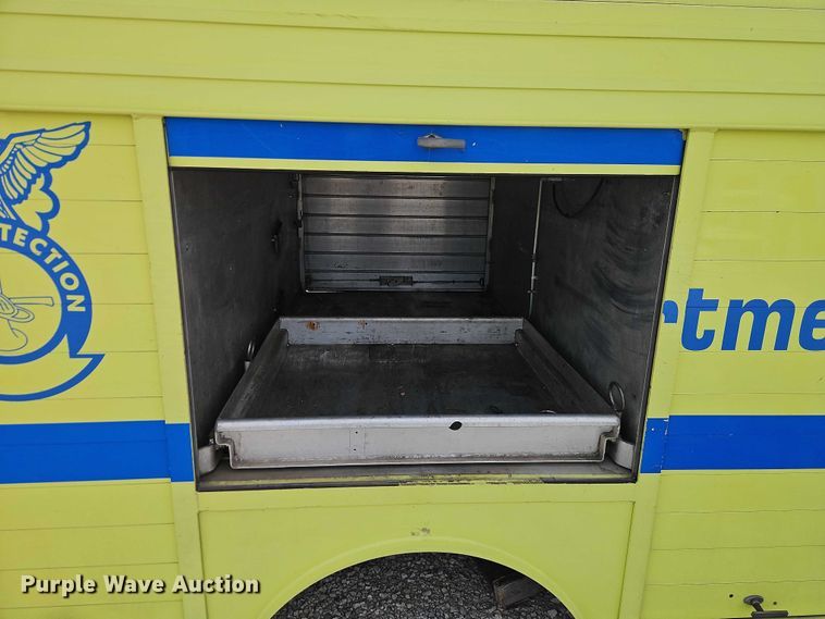 image for item EO4982 Landoll utility bed