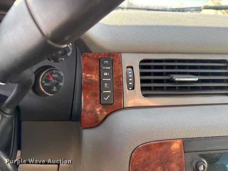 image for item EP2858 2008 Chevrolet Suburban SUV