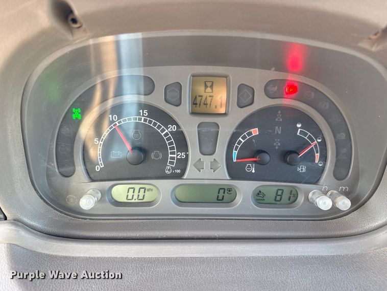 image for item EP2859 Case IH Maxxum 125  MFWD tractor