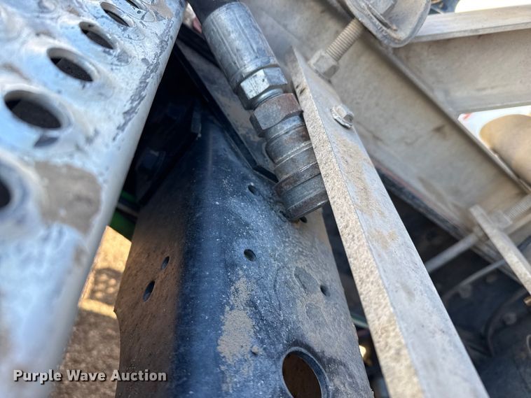 image for item EP2860 2007 International 9400i semi truck