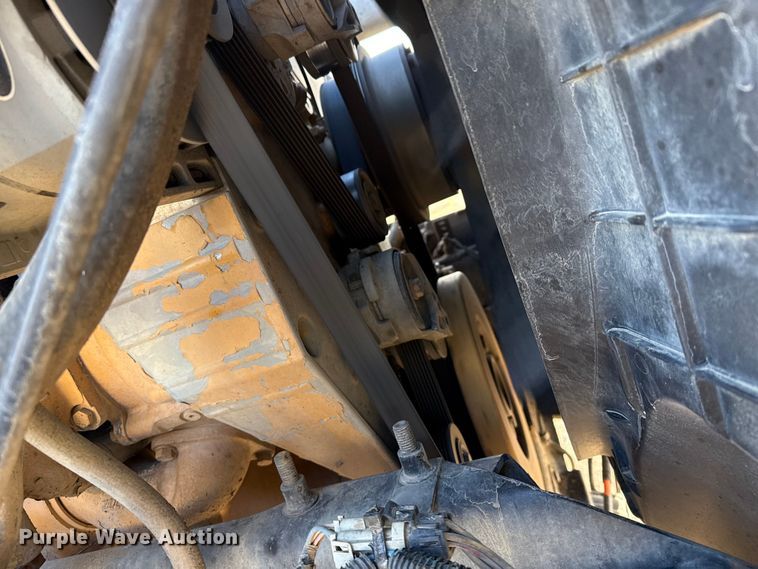 image for item EP2860 2007 International 9400i semi truck