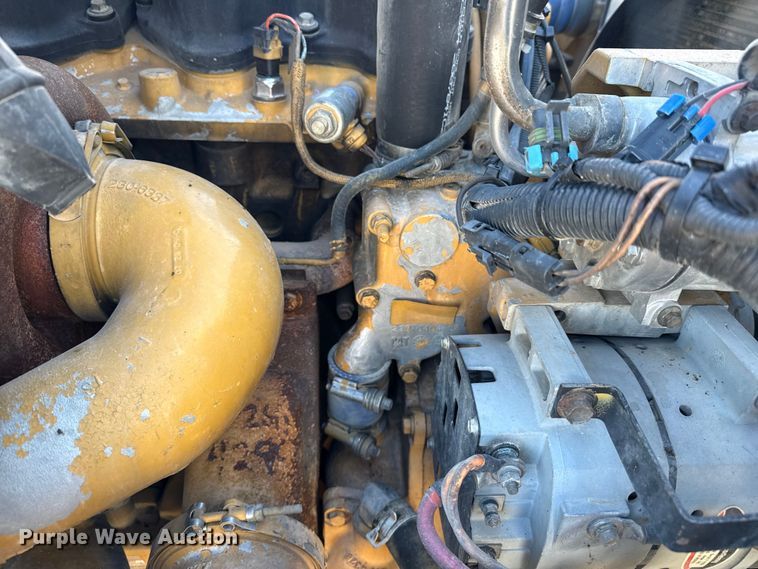 image for item EP2860 2007 International 9400i semi truck