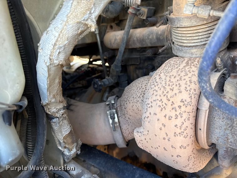 image for item EP2860 2007 International 9400i semi truck