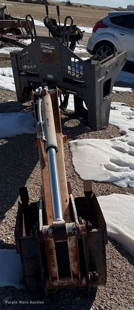 image for item EP2868 Melroe 709 backhoe attachment