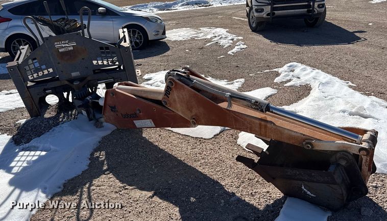 image for item EP2868 Melroe 709 backhoe attachment