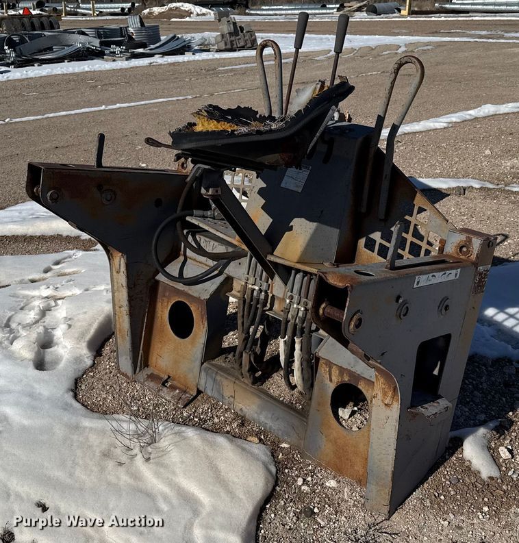 image for item EP2868 Melroe 709 backhoe attachment