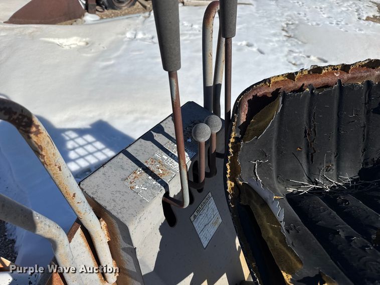 image for item EP2868 Melroe 709 backhoe attachment