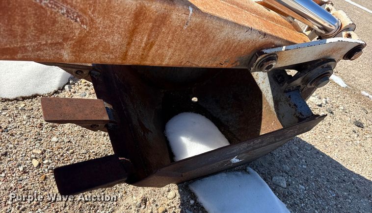 image for item EP2868 Melroe 709 backhoe attachment