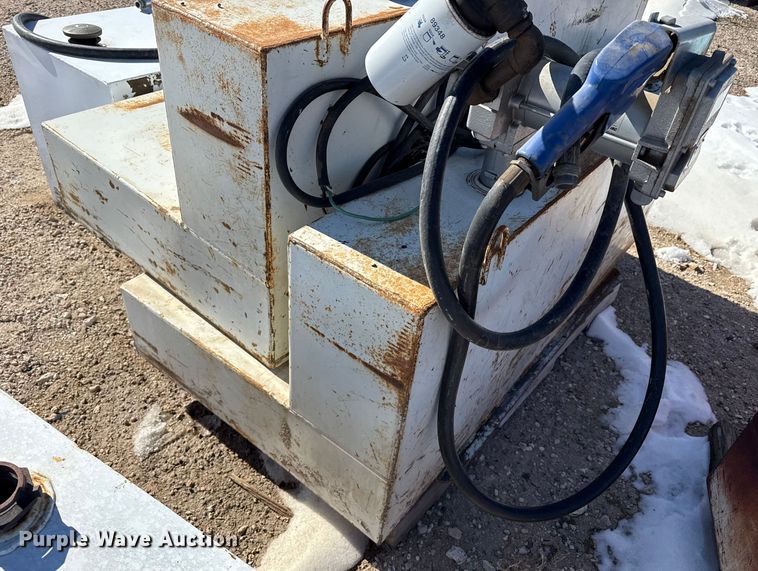 image for item EP2870 (7) fuel tanks