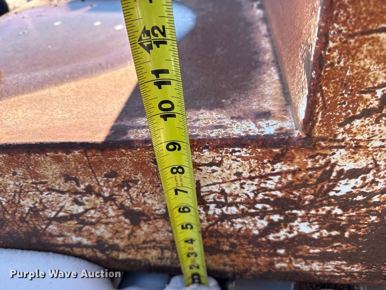 image for item EP2870 (7) fuel tanks