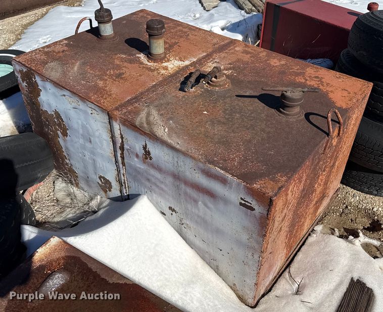 image for item EP2870 (7) fuel tanks