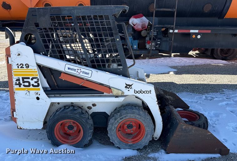 image for item EP2871 Bobcat 453 skid steer loader