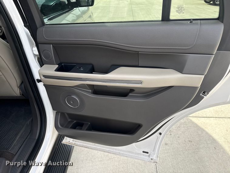 image for item EP2888 2018 Ford Expedition SUV