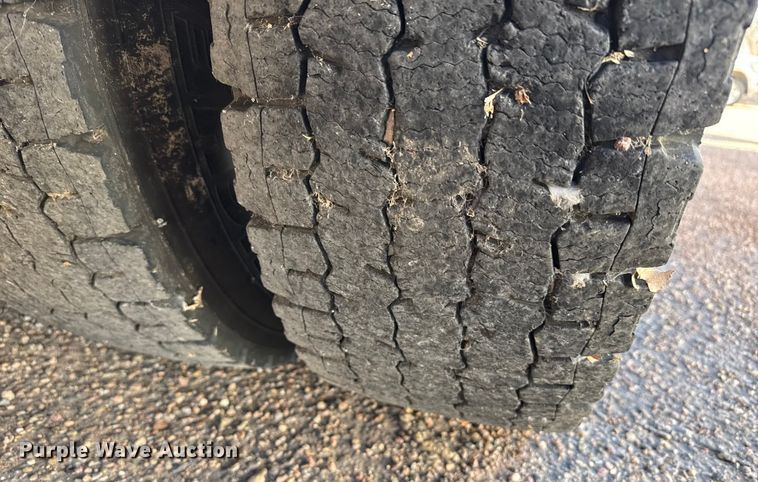 image for item EP2915 2012 Thomas Built school bus