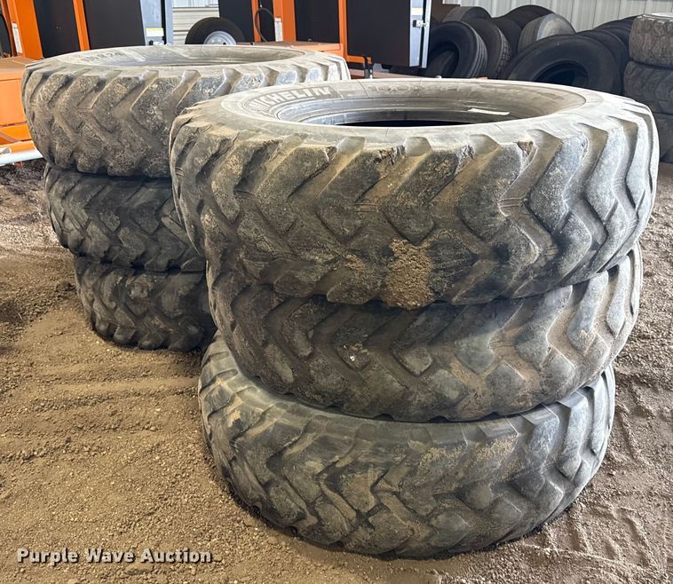 image for item EP2996 (6) motor grader tires