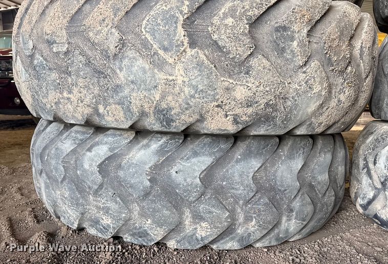image for item EP2996 (6) motor grader tires