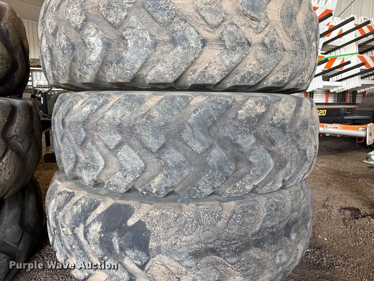 image for item EP2996 (6) motor grader tires
