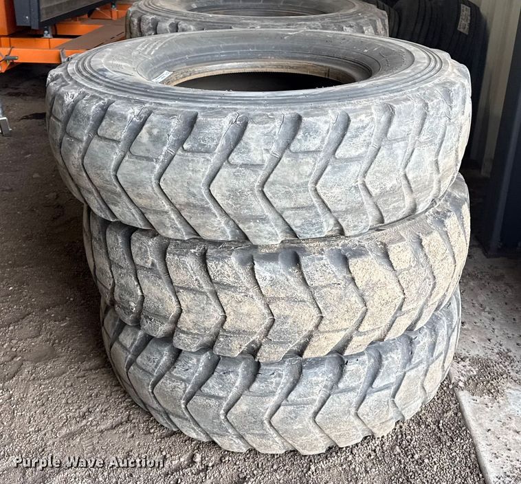 image for item EP2997 (6) motor grader tires