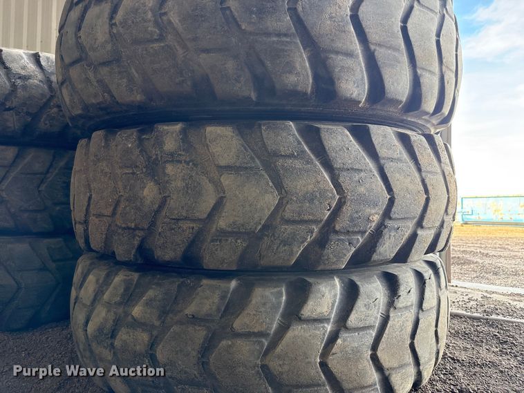image for item EP2997 (6) motor grader tires
