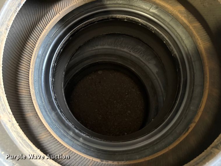 image for item EP2997 (6) motor grader tires