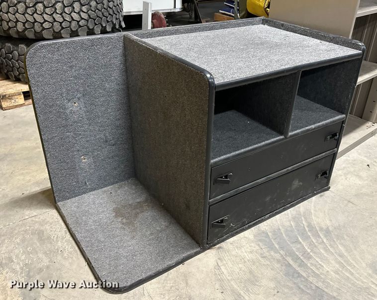 image for item ES1017 Office furniture