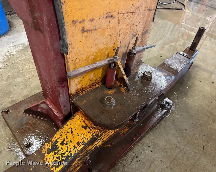 image for item ES1020 Mohawk TP20 two post lift