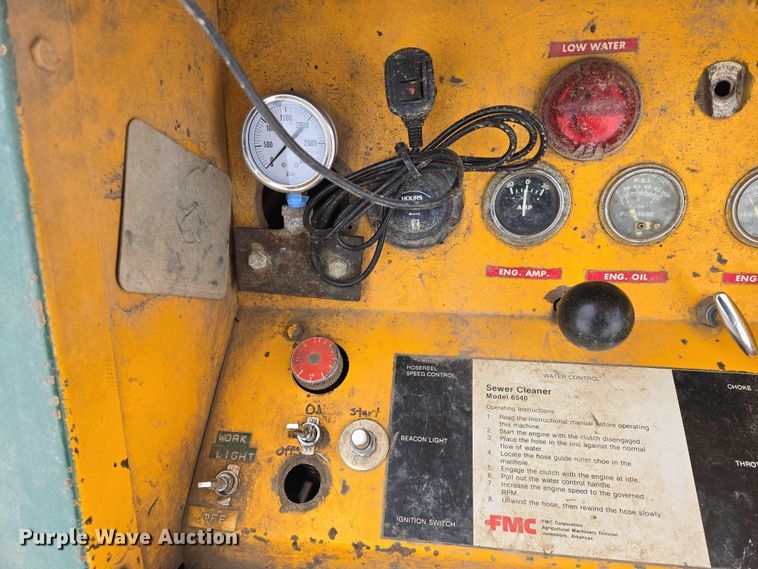 image for item ES2809 1979 International 1724 sewer jetter truck